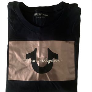 Never worn men True Religion short sleeve t shirt